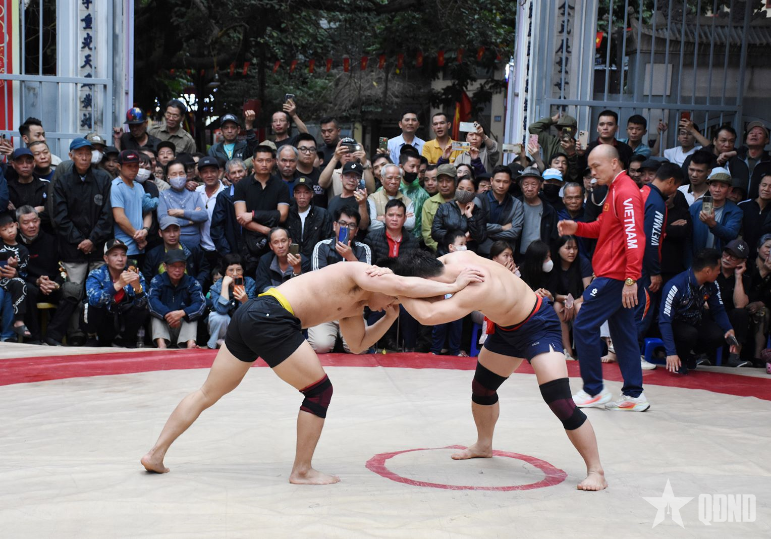 Chuyên nghiệp hóa hội vật để tránh sự cố đau lòng

